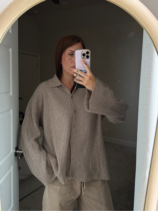 Reformation Sweaters - Reformation Fantino Cashmere Collared Cardigan - Taupe